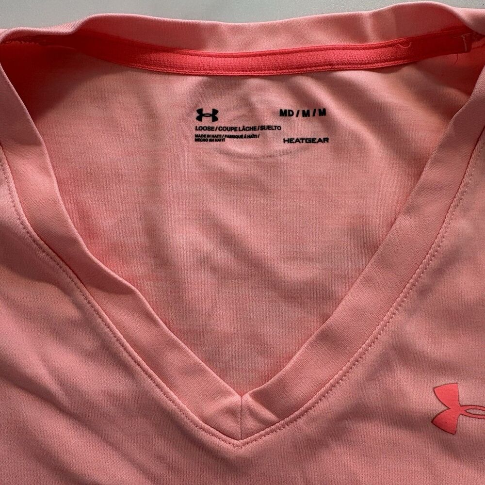 Under Armour Pink Heat Gear Loose Fit V-Neck T-Shirt Women's Size Medium - Picture 3 of 7
